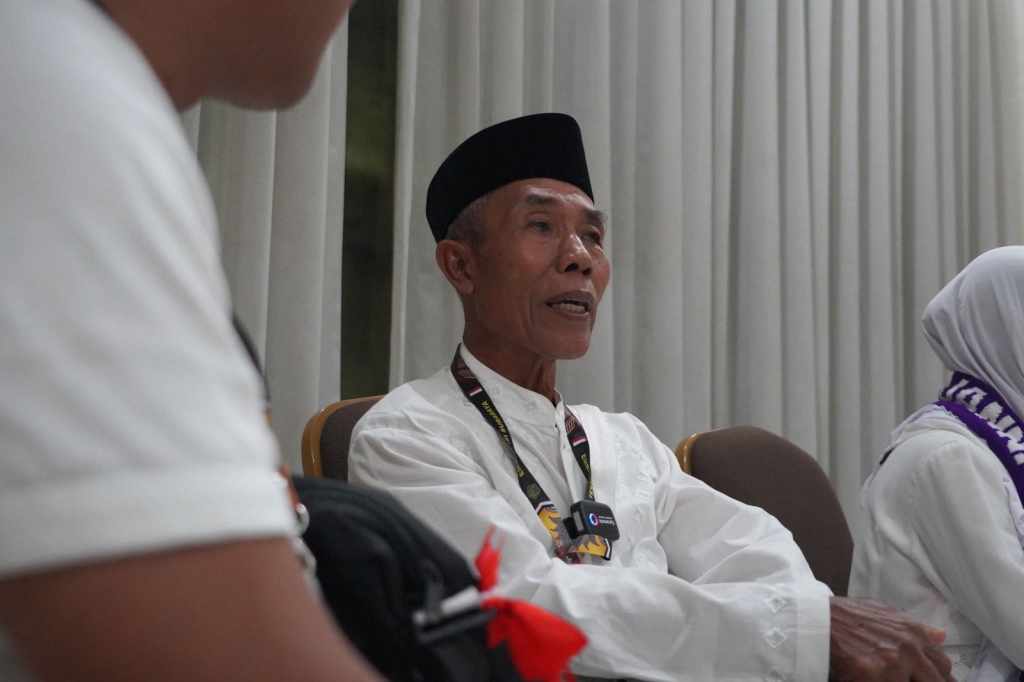 Penghasilan Pas-pasan, Juru Parkir asal Jombang Berhasil Naik&nbsp;Haji