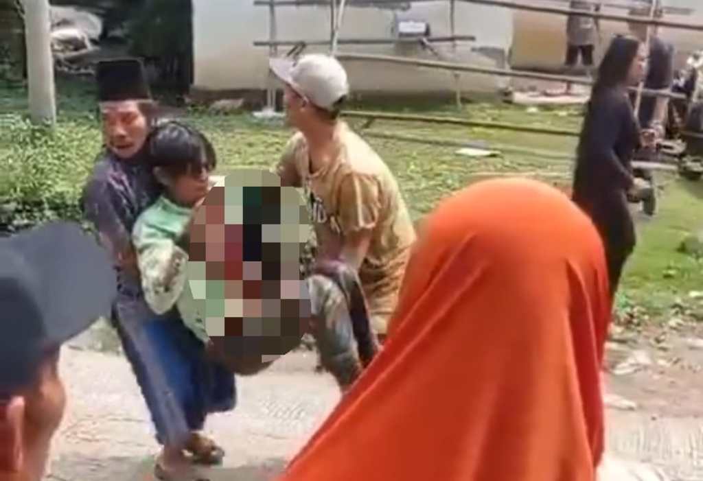 Korban Pembacokan di Malang Dipicu Parkir Saat Nonton Bantengan, Pelaku Masih&nbsp;Dikejar!