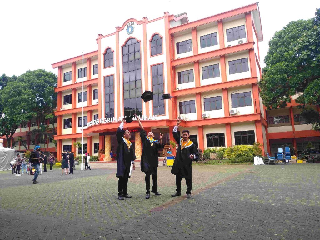 Kuliah PGSD di Jawa Timur: 4 Daftar Universitas Terkemuka untuk Calon Guru Sekolah&nbsp;Dasar