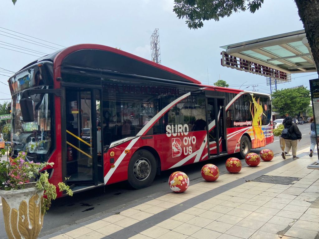 Pemkot Surabaya Siapkan Bus Gratis Untuk Penonton Piala AFF U-19 2024 di&nbsp;GBT
