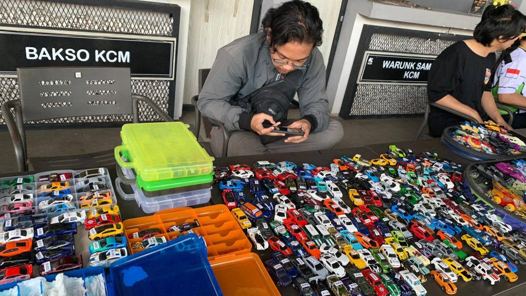 Tips dan Trik Koleksi Mobil Mini Hot Wheels Agar Jadi Barang Bernilai Lebih di Kemudian&nbsp;Hari