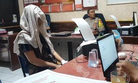 Selain Motif Utang, Wanita Tusuk Pacar di Villa Tretes Pasuruan Juga Ngaku Jengkel Dipaksa&nbsp;Bersetubuh