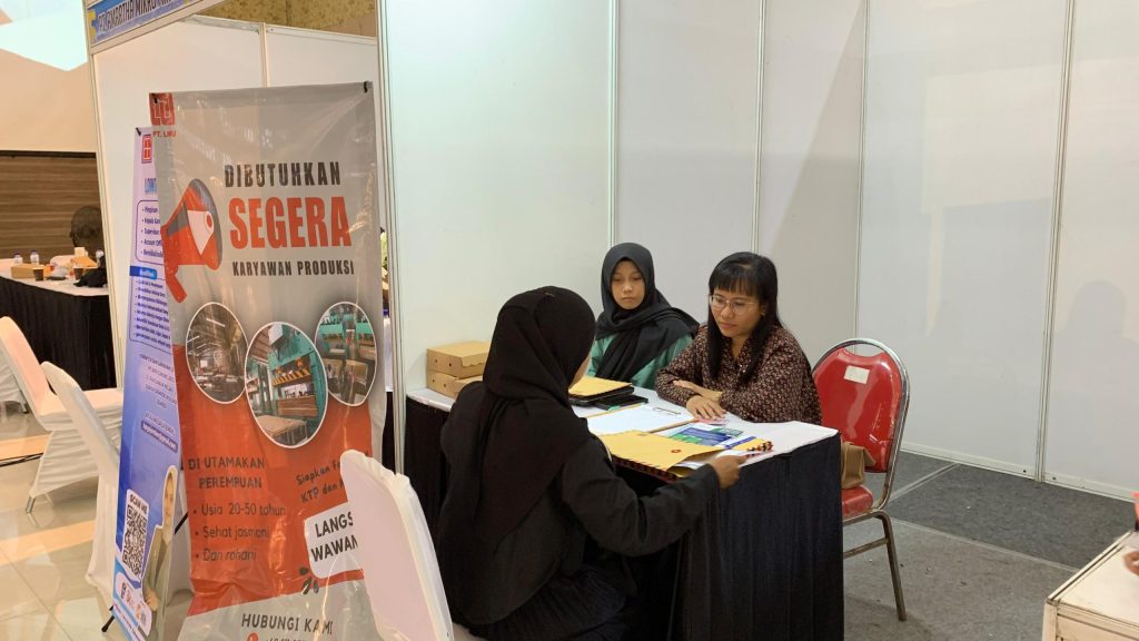 Unik! Perusahaan di Jember Utamakan Pekerja Berstatus&nbsp;Janda