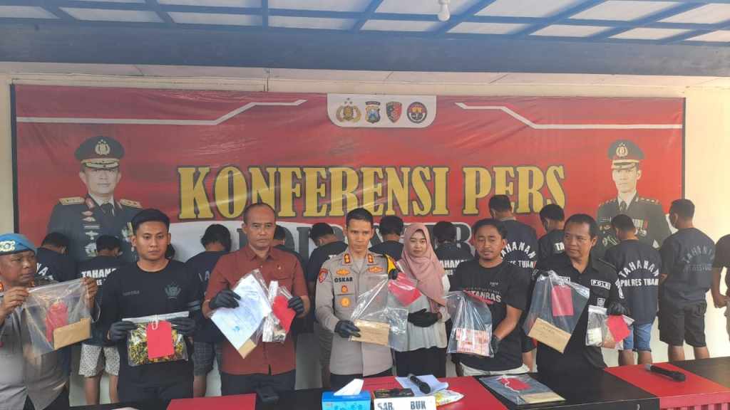 Polres Tuban Tangkap 12 Orang Diduga Terlibat Kasus Pemerasan Tambang Ratusan Juta&nbsp;Rupiah