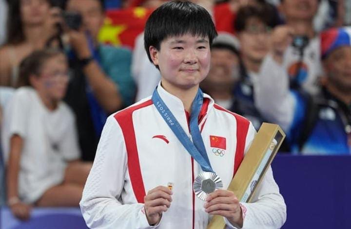 Pebulutangkis asal China He Bing Jao Mendadak Putuskan Pensiun usai Raih Perak di Olimpiade Paris&nbsp;2024