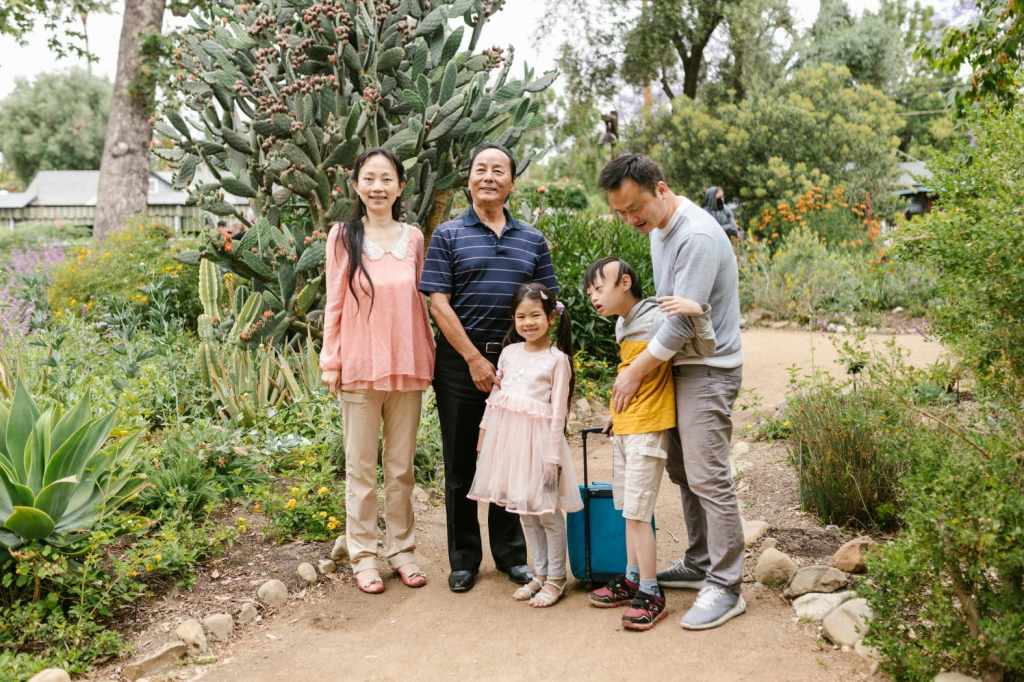 Wajib Tahu! 4 Peran Penting Orang Tua Mendukung dan Merawat Anak Pengidap&nbsp;Autisme