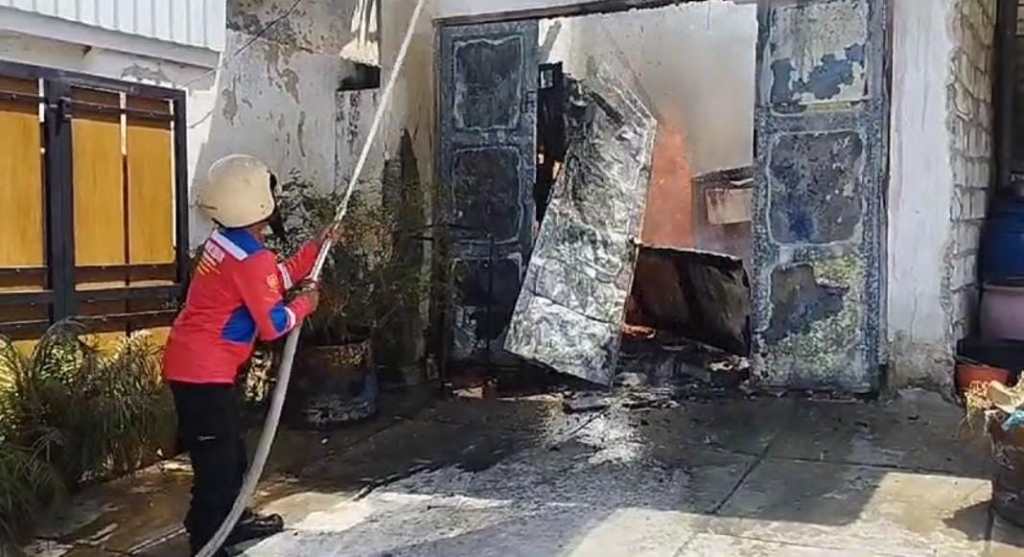 59 Kali Kebakaran Selama Musim Kemarau di Tuban dan Korsleting Listrik Jadi Penyebab&nbsp;Utama